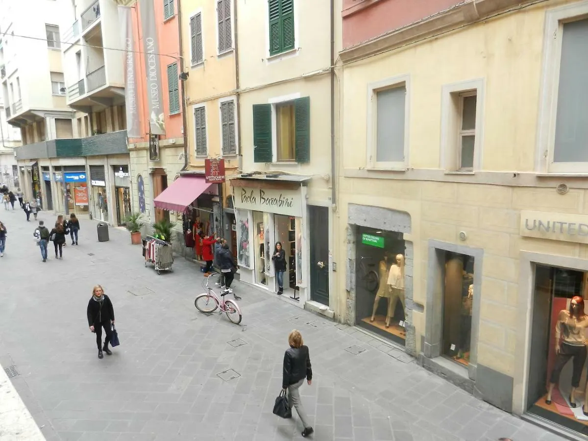 Central Guesthouse La Spezia Italie