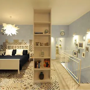 https://light-blue-home.hotels-amalfi.com